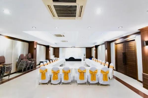 Sarita Cha Let And Spa หาดจอมเทียน ภายนอก รูปภาพ